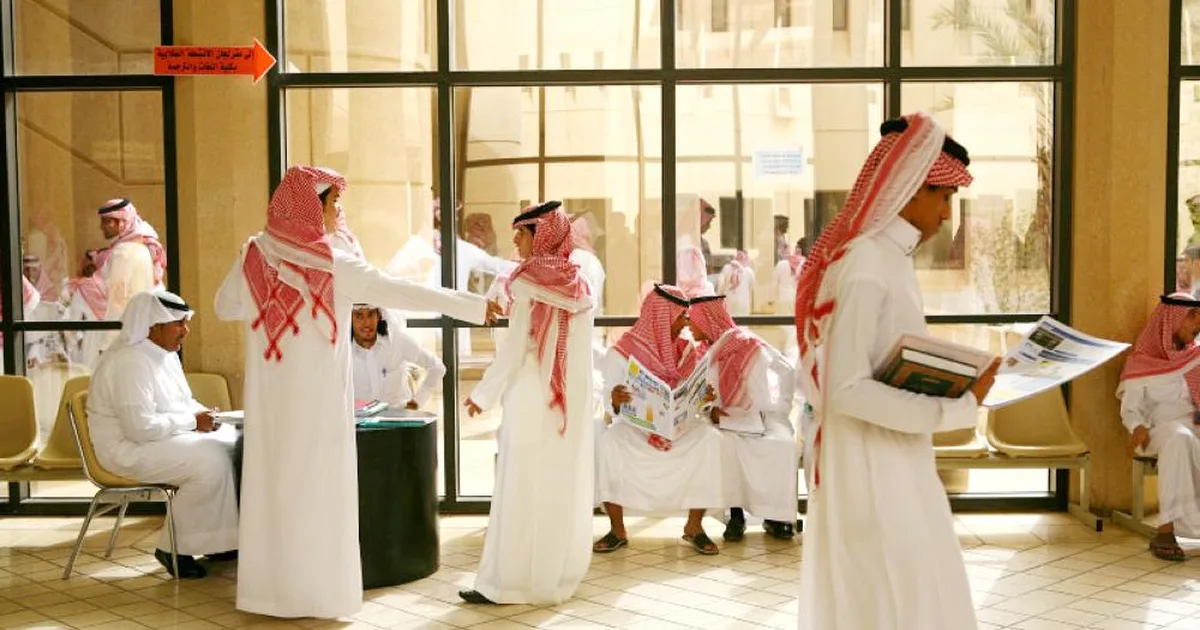 أفضل تخصصات رؤية 2030: دليل الطالب لاختيار تخصص يطلبه سوق العمل - صقر الجزيرة