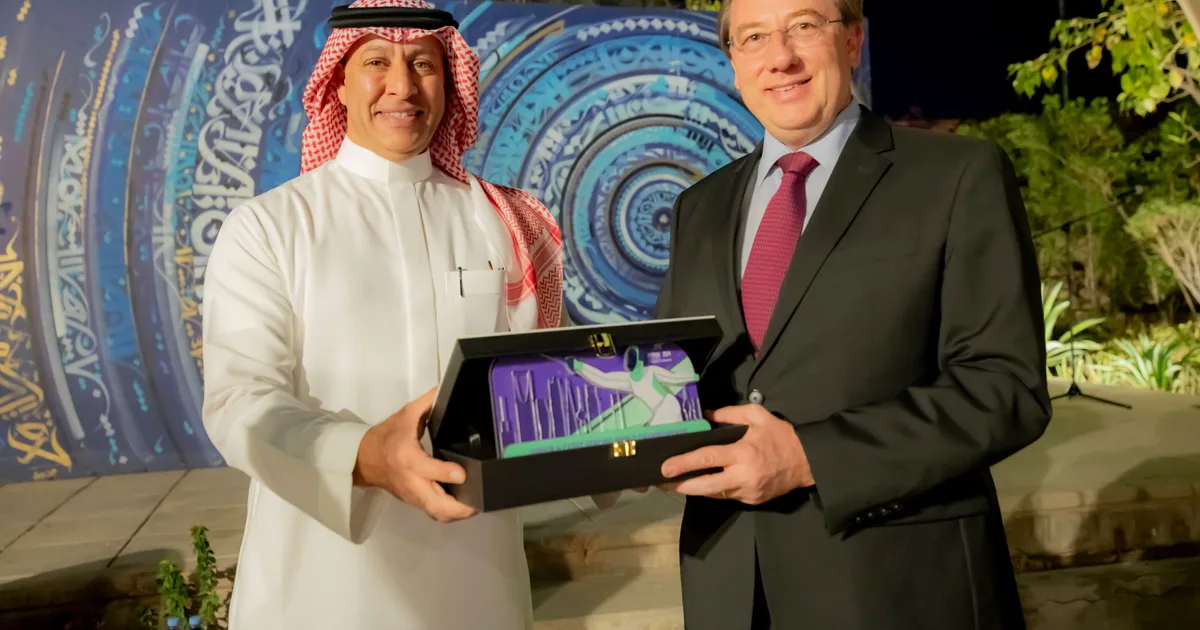 عصر جديد من التعاون التعليمي بين فرنسا والمملكة العربية السعودية: ما هي التأثيرات على كندا وكيبيك؟ - صقر الجزيرة