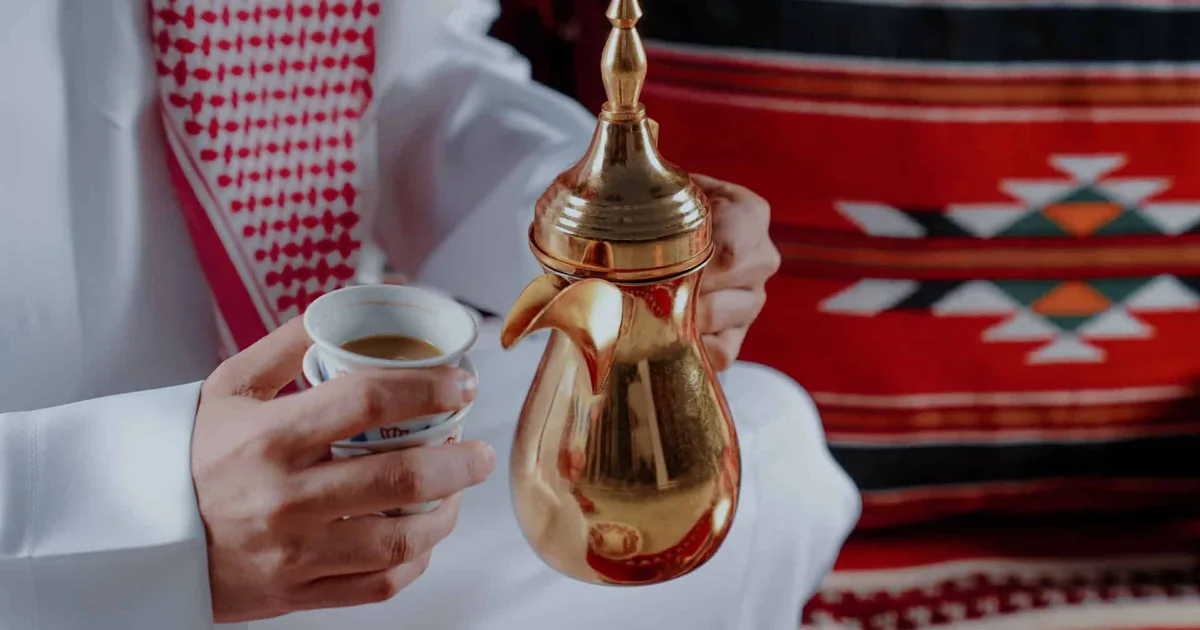 لماذا أصبحت القهوة السعودية عنصراً جاذباً للسياحة؟