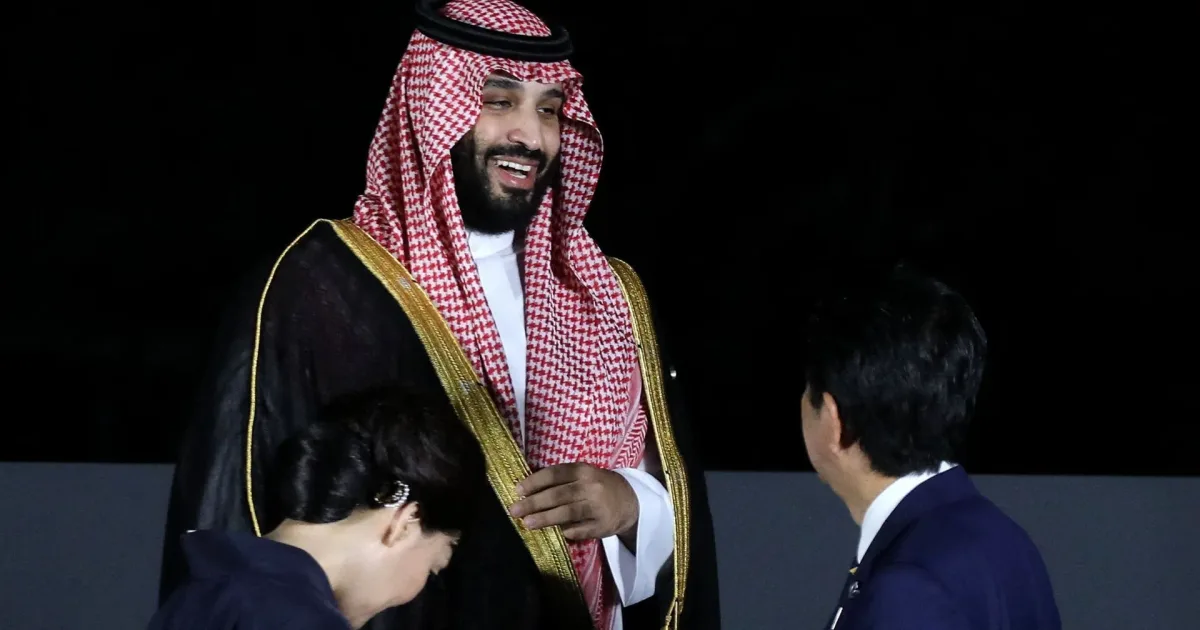 الأزياء والفخامة السعودية في باريس: أناقة المملكة تسحر العالم - صقر الجزيرة