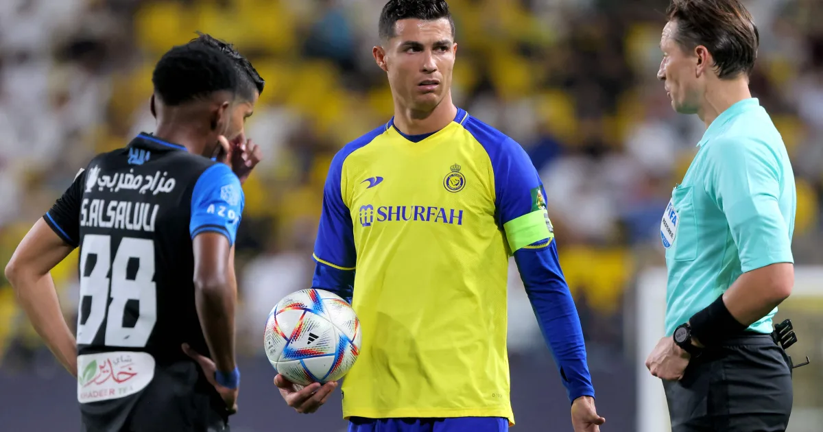 استثمارات الدوري الإنجليزي السعودية: عصر جديد لكرة القدم ودور أمريكا - صقر الجزيرة