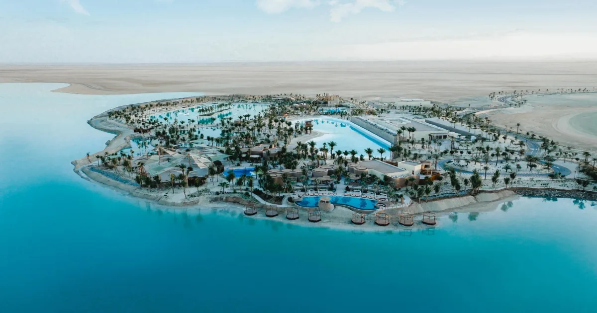ما هي أبرز معالم مشروع البحر الأحمر في السعودية؟