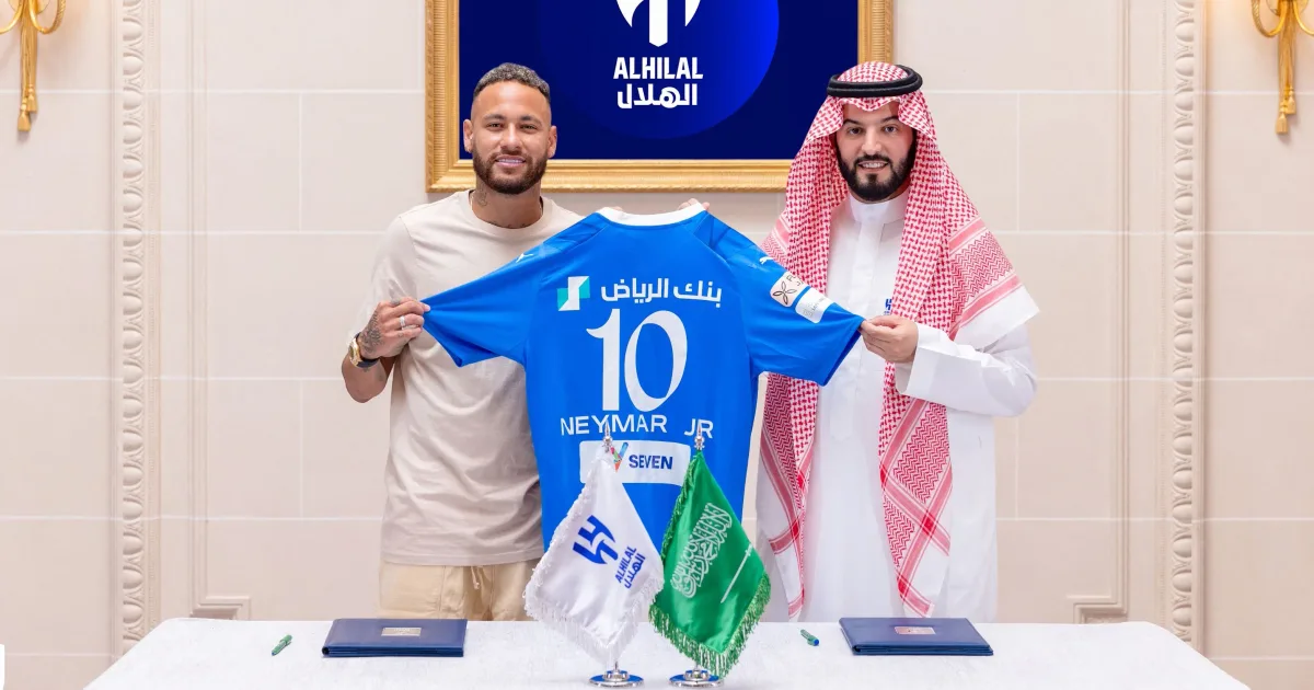 الاستثمار السعودي في الدوري الإنجليزي الممتاز: عصر جديد لكرة القدم وكندا - صقر الجزيرة