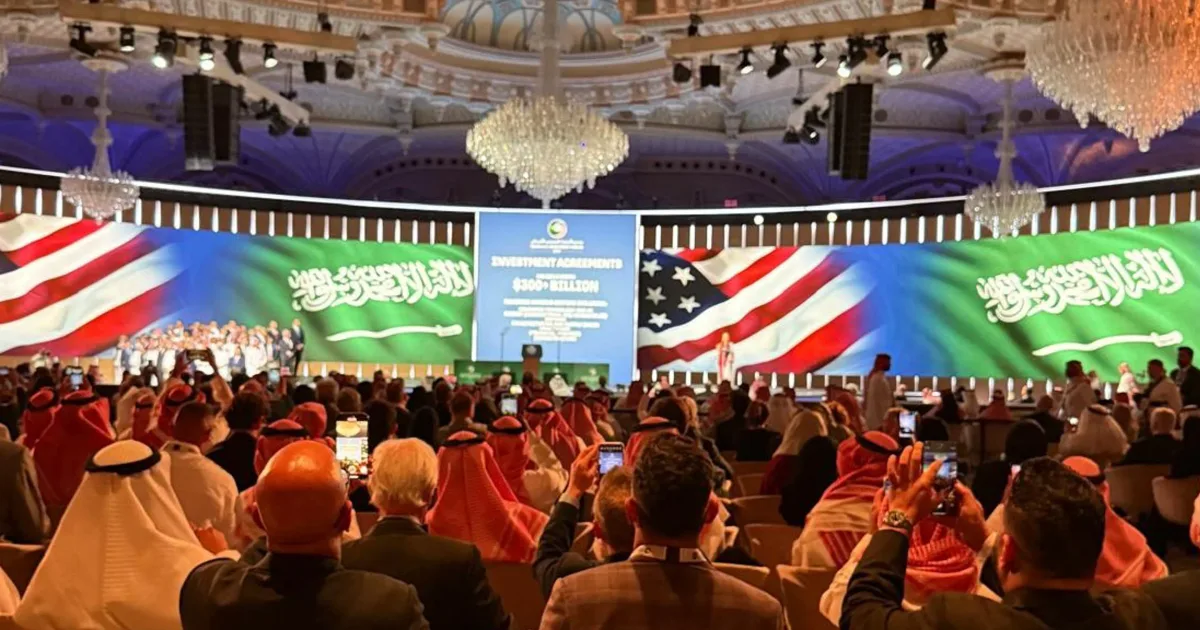 صفقات التجارة الأمريكية السعودية 2026: ماذا تعني للمملكة المتحدة والأسواق العالمية - صقر الجزيرة