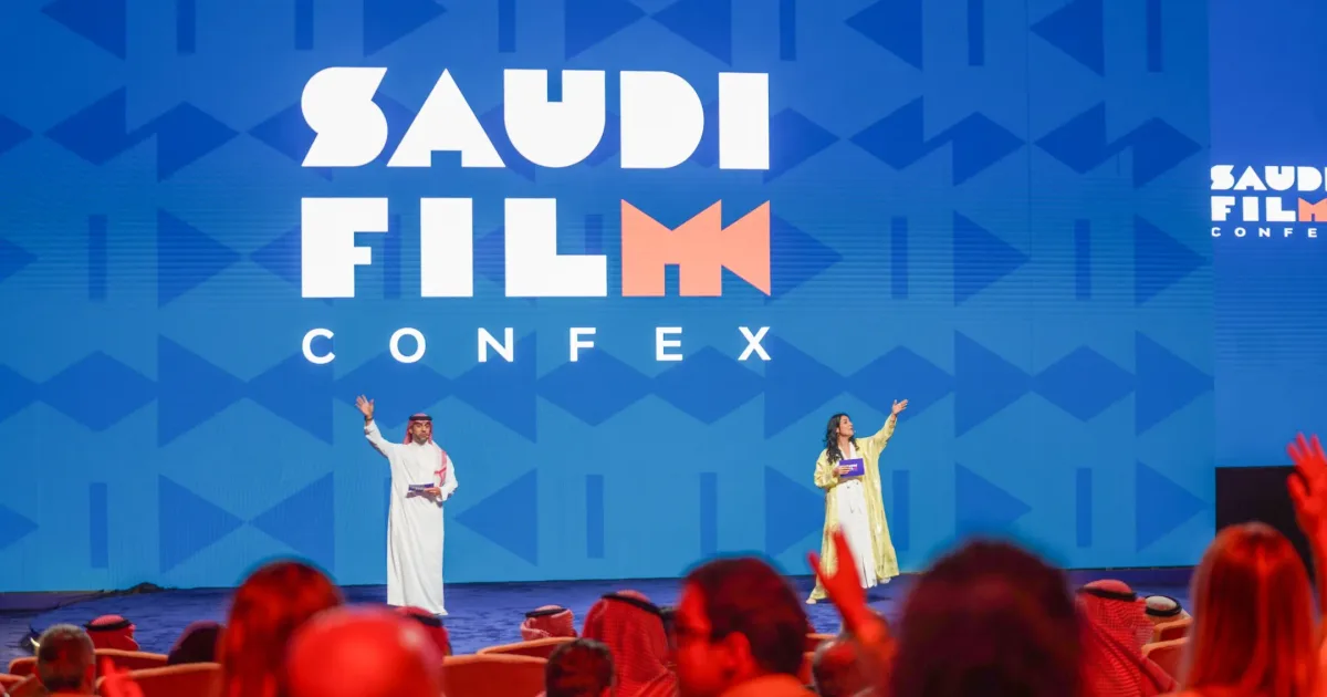 ما هي أبرز محطات تطور صناعة السينما في السعودية؟