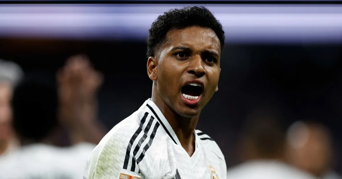 ما هي تشكيلة ريال مدريد الحالية التي تضم الراتبين الضخمين؟