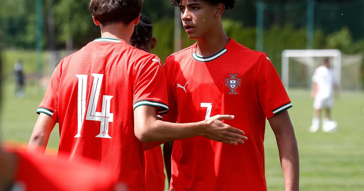 ما تفاصيل قرار استبعاد كريستيانو جونيور من المنتخب؟