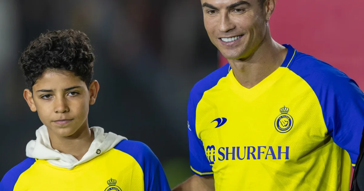 لماذا يرتبط اسم نجل رونالدو بالدوري السعودي ونادي النصر؟
