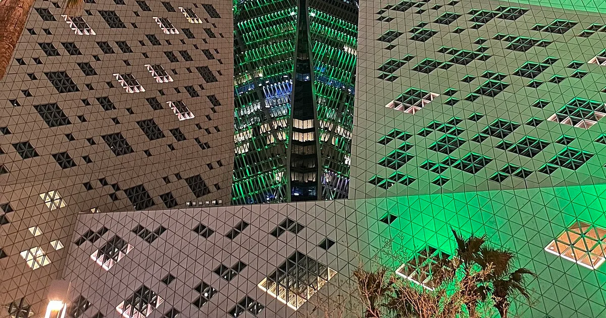 GreenTech يغزو العلا: استثمارات بمليارات الريالات في ٢٠٢٦