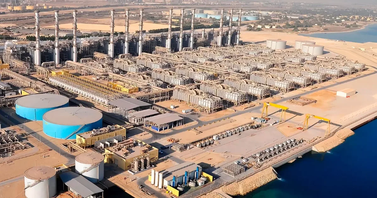 تحلية المياه بالطاقة الشمسية في السعودية: مشروع الجبيل الجديد وتأثيره على استدامة الموارد المائية