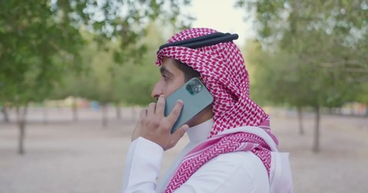 تأثير منصات الترفيه الرقمية على الهوية الثقافية السعودية: بين العولمة والأصالة