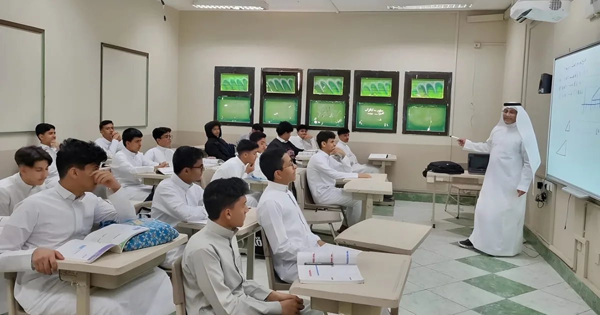 السعودية تطلق برنامج 'مهارات المستقبل' بالشراكة مع 50 جامعة عالمية لتدريب 500 ألف شاب على الذكاء الاصطناعي والروبوتات