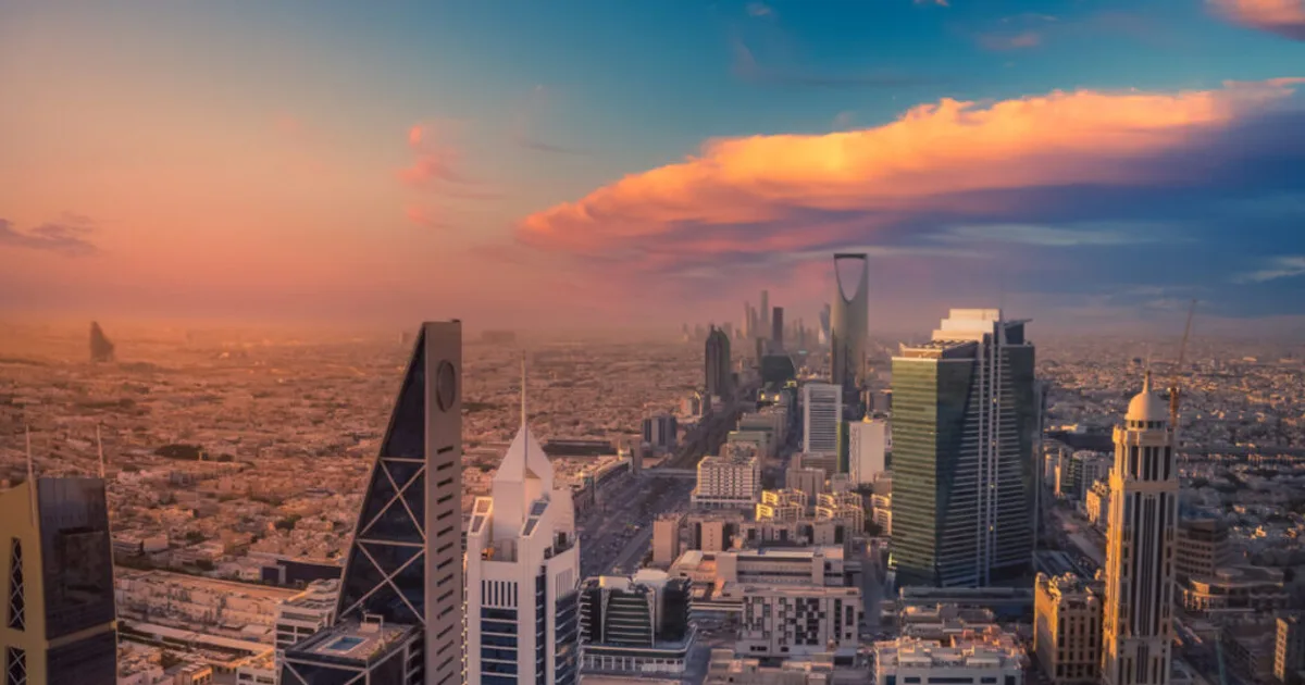FinTech يغزو المدينة: استثمارات بمليارات الريالات في ٢٠٢٦