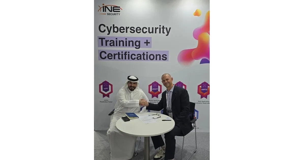 السعودية تطلق برنامجاً تدريبياً وطنياً بالتعاون مع جامعات عالمية لتأهيل 100 ألف شاب في الأمن السيبراني والبيانات الضخمة بحلول 2030