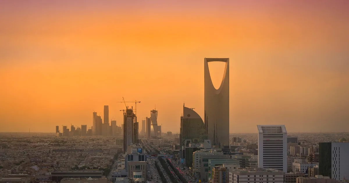 تأثير التسويق عبر المؤثرين في موسم الرياض 2026: تحليل العائد على الاستثمار وتغير سلوك المستهلك