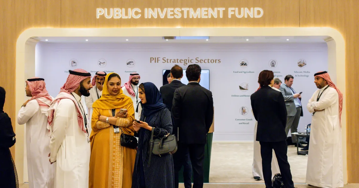 صندوق الاستثمارات العامة السعودي يستثمر في شركات الذكاء الاصطناعي الناشئة: تحليل الفرص والمخاطر