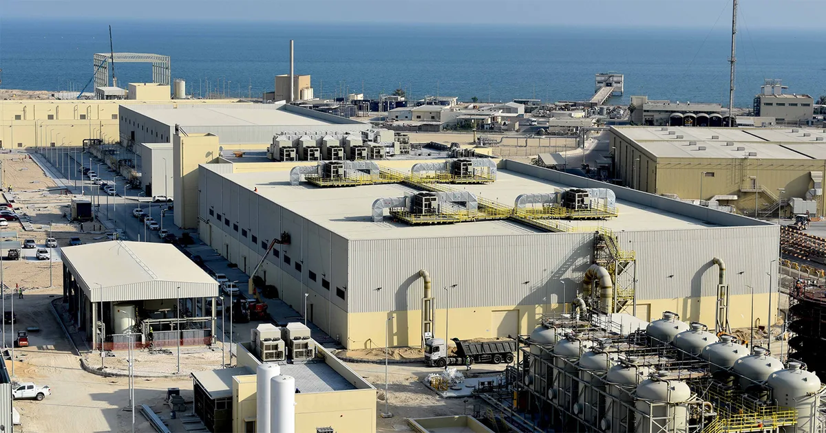 الجدوى الاقتصادية للاستثمار في مشاريع تحلية المياه بالطاقة النووية الصغيرة (SMRs) في السعودية: تحليل التكاليف والعوائد مقارنة بالطاقة الشمسية