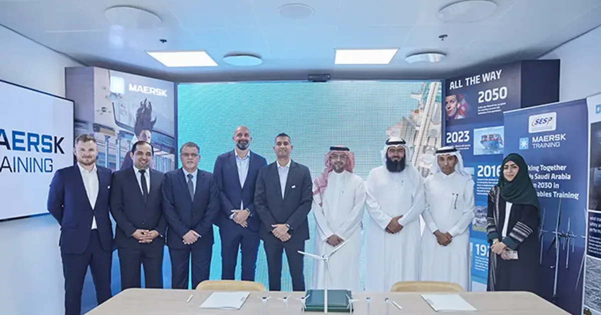 تطوير برامج التعليم والتدريب المهني المتخصصة في قطاع الطاقة المتجددة بالسعودية: استجابة لمتطلبات سوق العمل في مشاريع نيوم والمدينة الصناعية برابغ