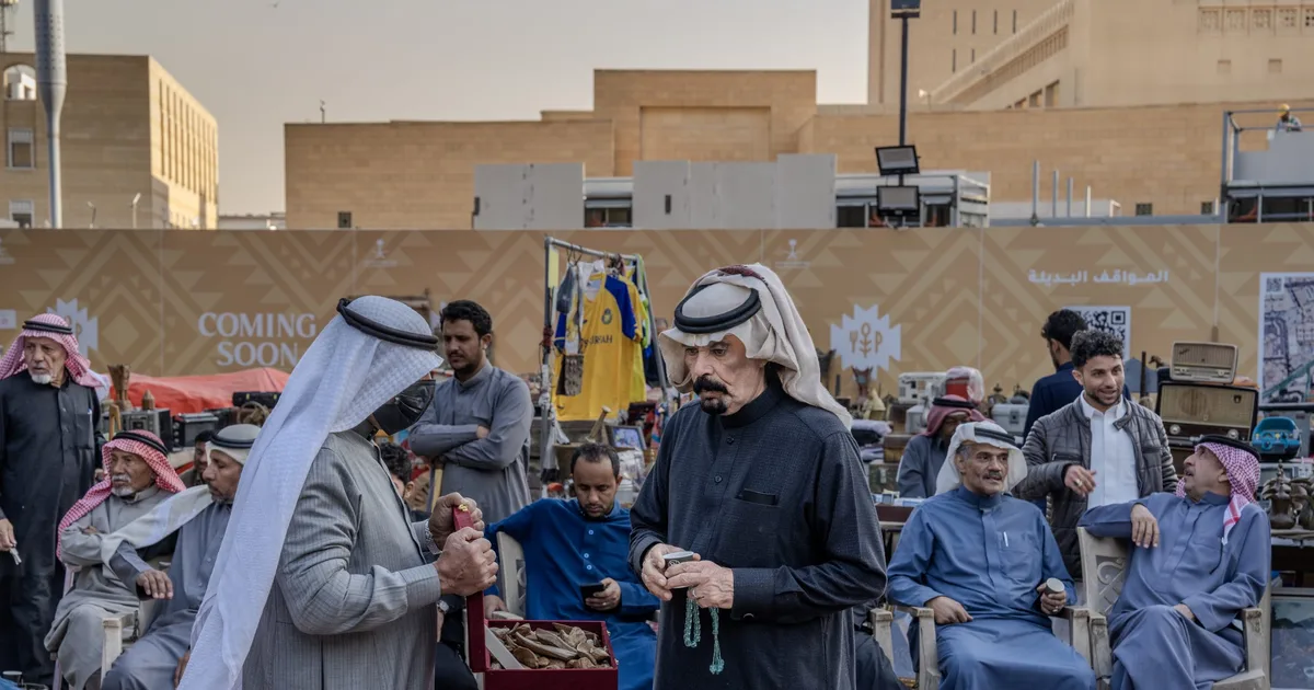 إصلاحات سوق العمل السعودي: تحول اقتصادي شامل في ظل رؤية 2030