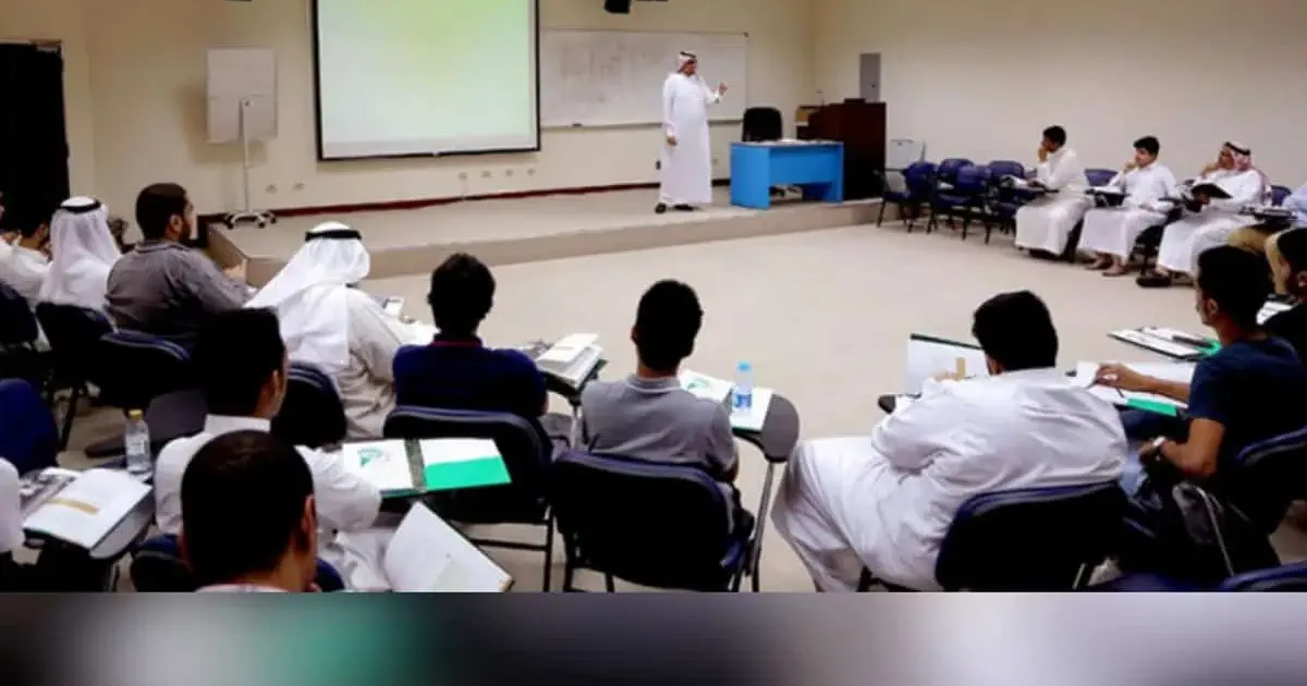 إصلاح التعليم الجامعي في السعودية: ربط المناهج بسوق العمل والجامعات الذكية