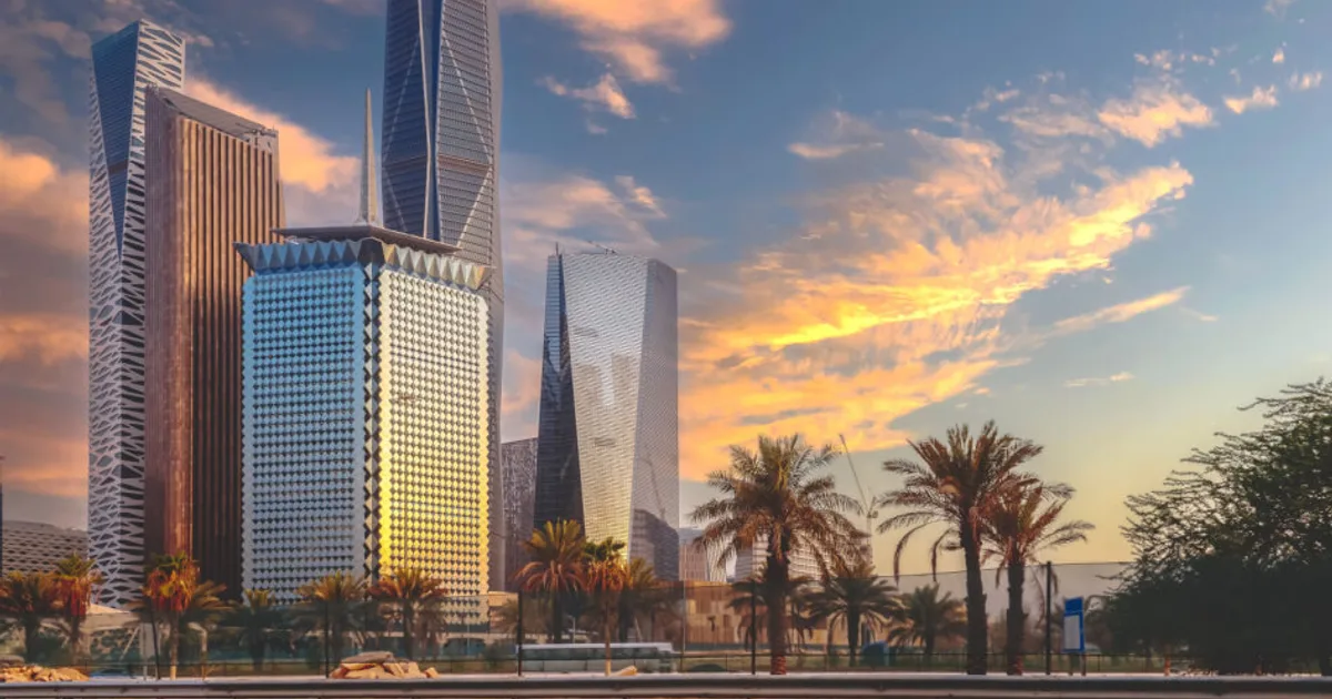 توسع مشاريع المدن الذكية المتكاملة في المناطق الاقتصادية الخاصة السعودية: تحول جذري في البنية التحتية الرقمية والخدمات الذكية ضمن رؤية 2030