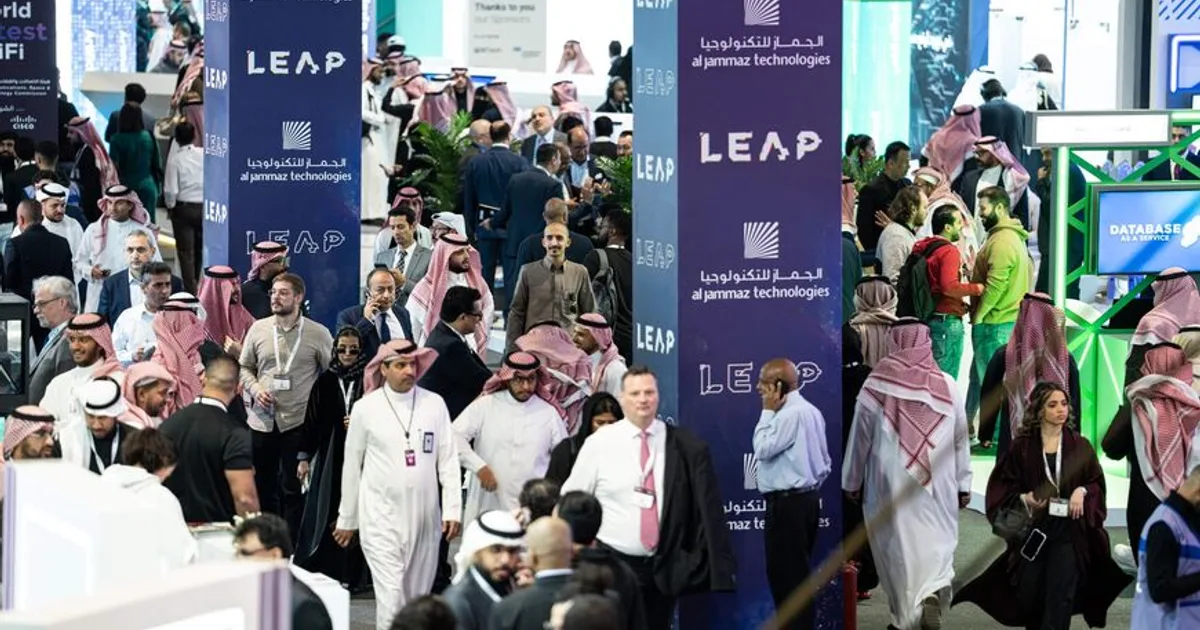 السعودية تطلق أول منصة ذكاء اصطناعي توليدي حكومية مفتوحة المصدر لتحسين الخدمات العامة