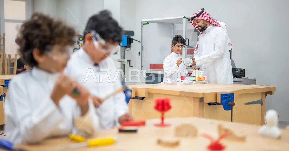 إصلاحات التعليم الفني والتدريب المهني في السعودية: ربط المناهج بمتطلبات سوق العمل ورؤية 2030