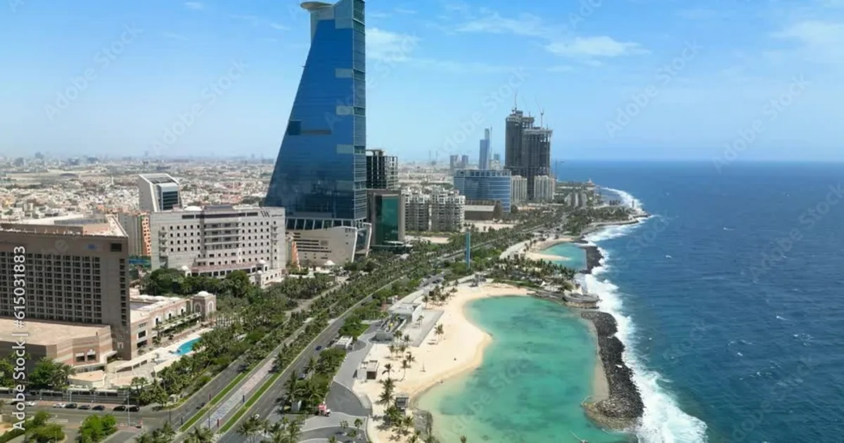 ارتفاع أسعار العقارات السكنية في الرياض وجدة: تحليل أسباب الطلب المتزايد وتأثيره على المواطنين