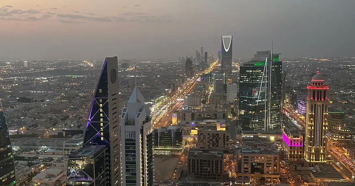 الاستثمار في السعودية 2026: ثورة اقتصادية تقودها رؤية 2030 - صقر الجزيرة