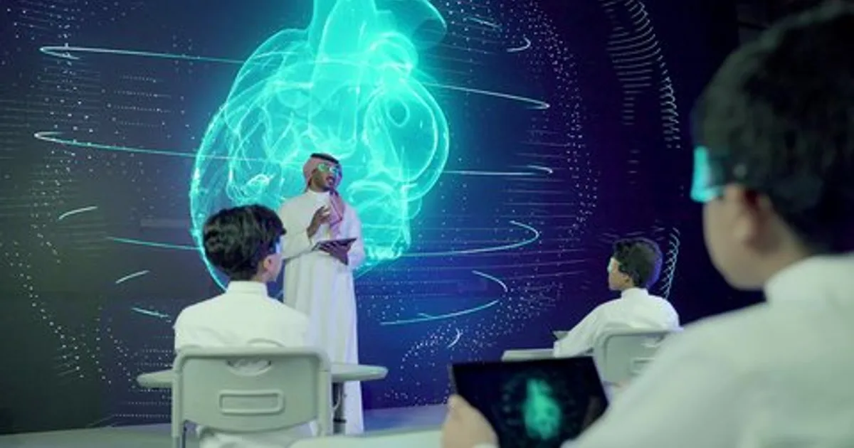 التعليم المختلط في السعودية 2026: كيف يدمج الذكاء الاصطناعي بين الفصول الافتراضية والواقعية - صقر الجزيرة