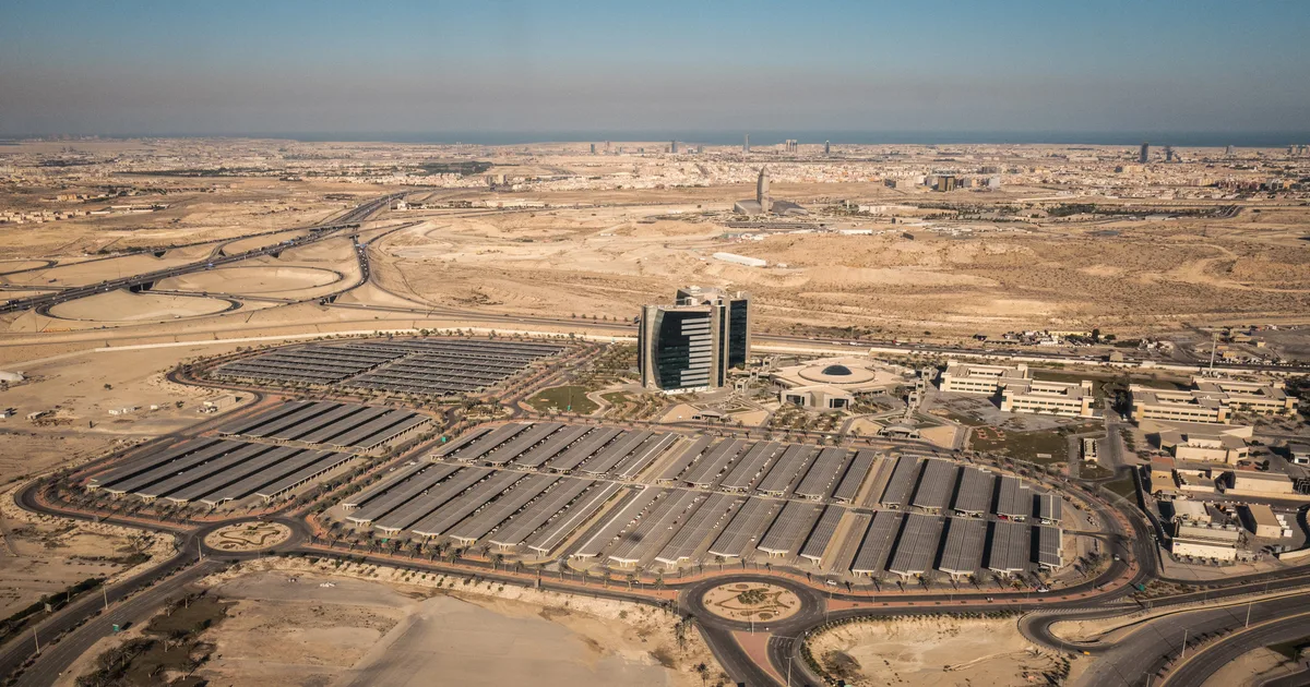 السعودية 2026: الاستثمار في مستقبل الطاقة المتجددة والذكاء الاصطناعي - صقر الجزيرة