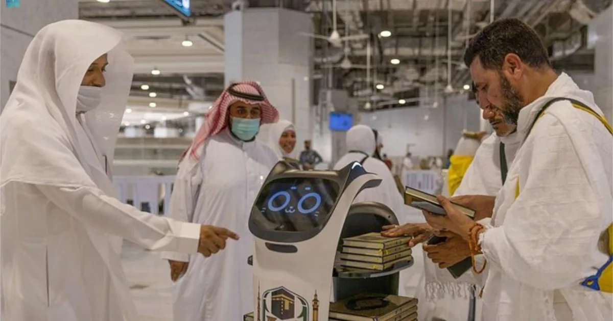الذكاء الاصطناعي العربي يطور تجربة الحجاج: كيف تحول رؤية 2030 الحج الذكي بخدمات لغوية آلية؟