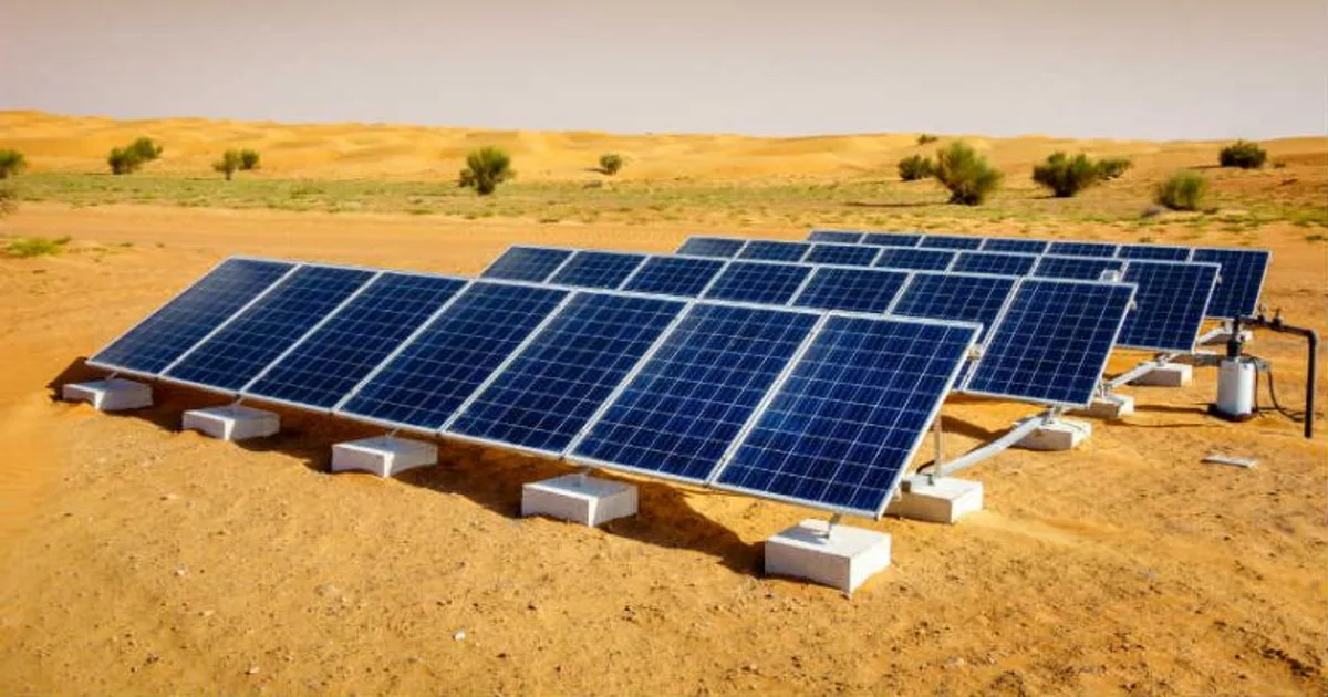 توسع مشاريع الطاقة الشمسية في السعودية: تحقيق هدف 50% من الطاقة المتجددة بحلول 2030