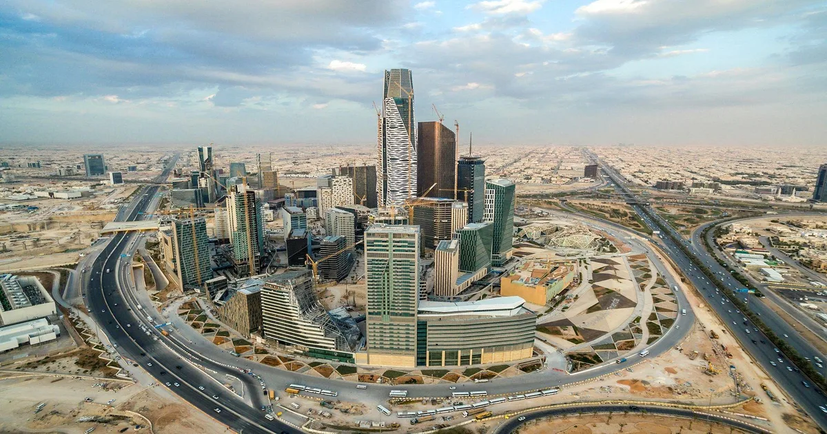 دليل شامل لفتح محل بيع أجهزة إلكترونية في السعودية