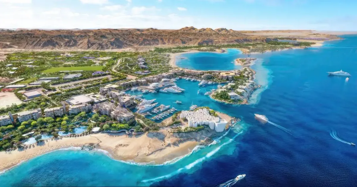 تطوير جزيرة أمالا كوجهة سياحية صحية فاخرة: تحليل استراتيجية البحر الأحمر الدولية وتأثيرها على السياحة العلاجية والاقتصاد المحلي في 2026