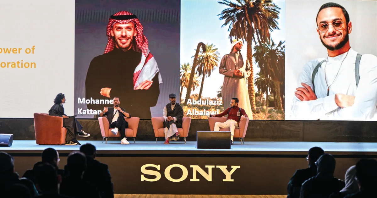 استراتيجيات التسويق عبر منصات الفيديو القصيرة في السعودية: تحليل أداء المحتوى المحلي وتأثير خوارزميات التوصية على العلامات التجارية