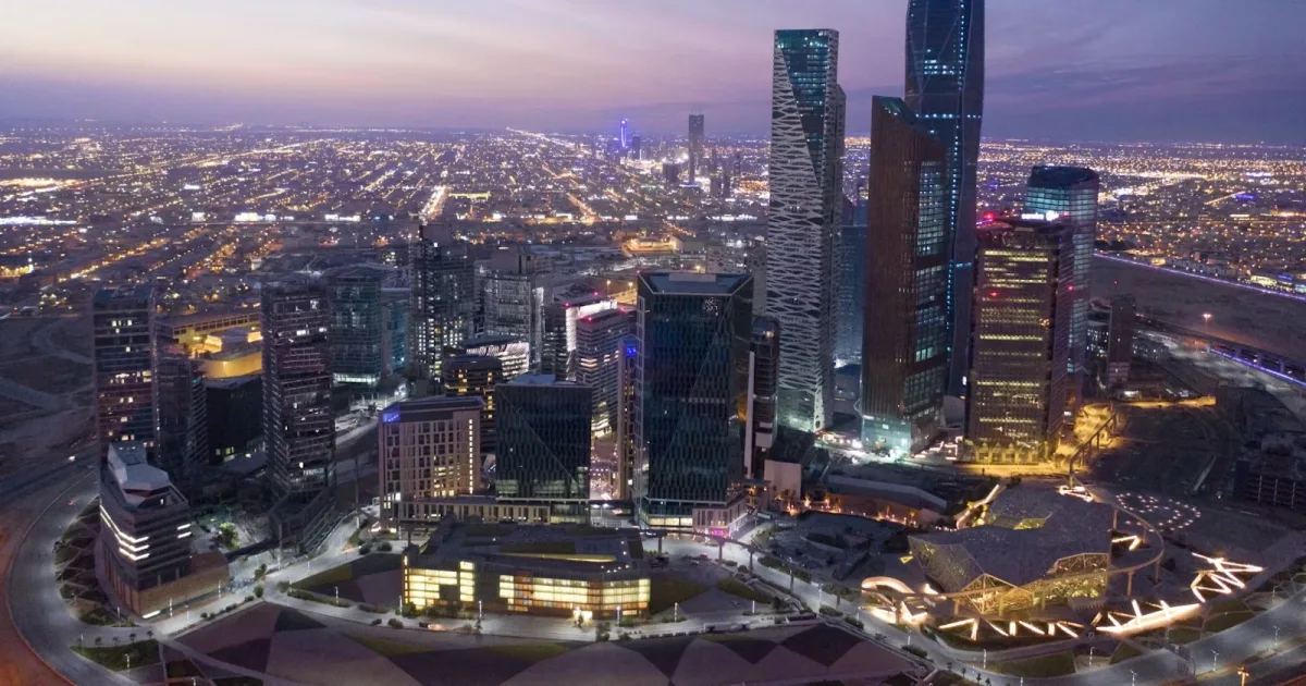 الاستثمارات الصينية في السعودية: تحولات استراتيجية في ظل رؤية 2030 — دليل شامل 2026