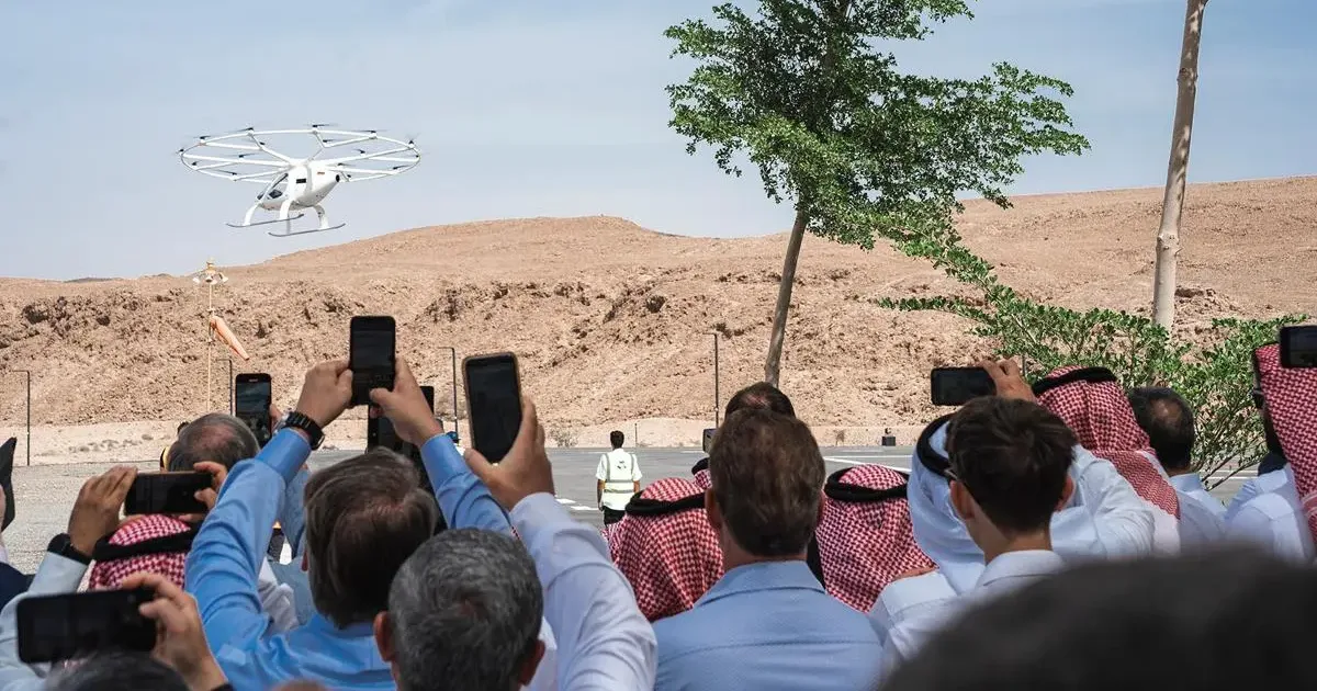 السعودية تنجح في تجربة أول سيارة كهربائية طائرة ذاتية القيادة ضمن مشروع نيوم