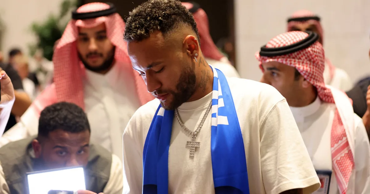 Neymar meets Saudi Crown Prince to discuss Red Sea