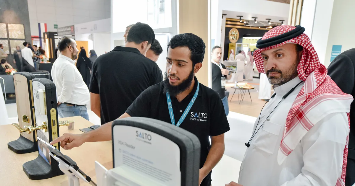 استراتيجيات التسويق عبر منصة Threads للمؤسسات السعودية في قطاع الضيافة والسياحة: كيف تحقق تفاعلاً مجتمعياً عالياً وتزيد الحجوزات المباشرة في 2026؟