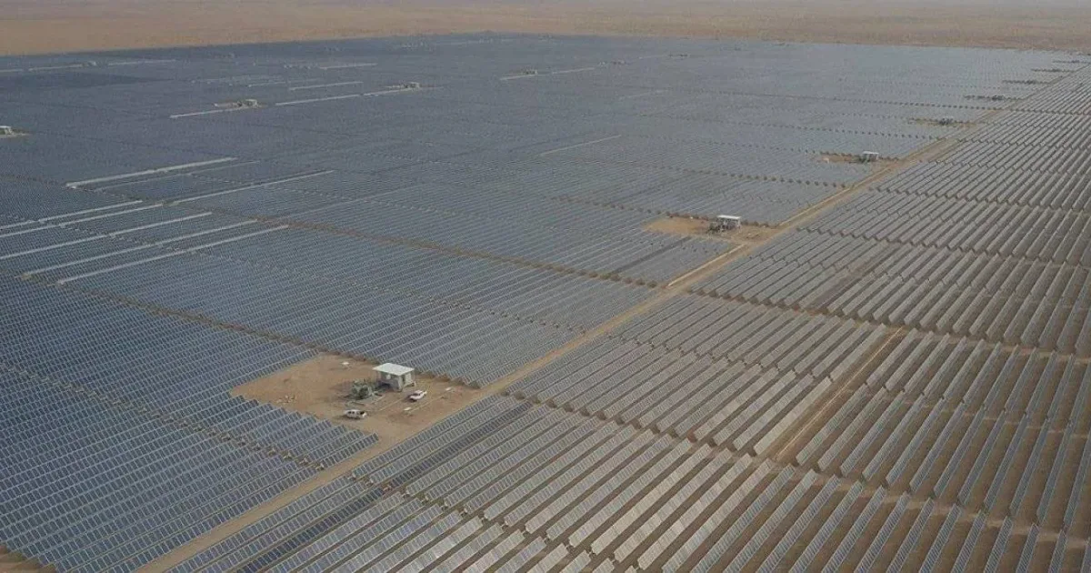 الاستثمار في الطاقة الشمسية السعودية: مشروع سدير يجذب استثمارات صينية بقدرة 1500 ميغاواط