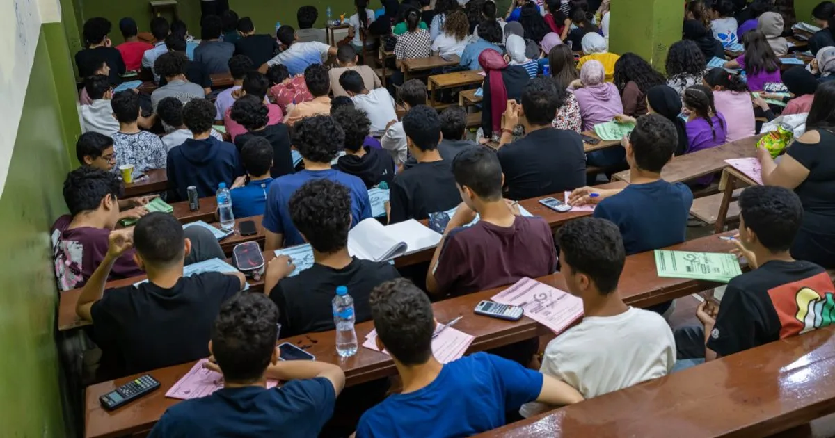 إصلاح نظام المسارات في الثانوية العامة: جدل حول تطبيق التخصصات المبكرة