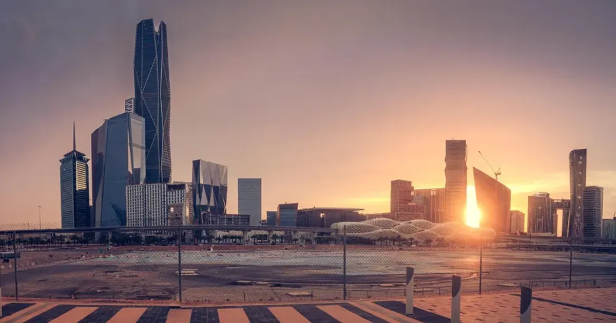 الاستثمار في السعودية 2026: كيف تتحول المملكة إلى مركز عالمي للابتكار والتمويل المستدام؟ - صقر الجزيرة