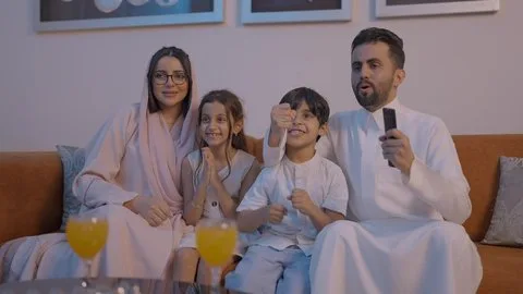 كيف تؤثر المحتويات الأجنبية على القيم واللغة العربية؟