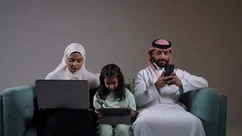 ما هو تأثير نتفليكس على القيم الاجتماعية السعودية؟
