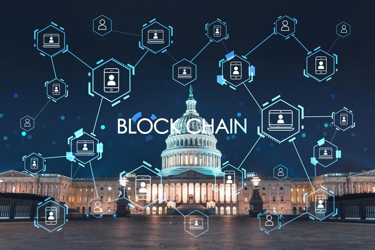 كيف تعمل تقنية البلوك تشين في المنصة؟