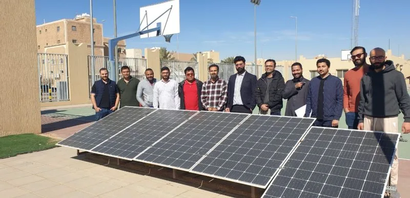 ما هو برنامج التدريب المهني المكثف في الطاقة المتجددة الذي أطلقته السعودية؟