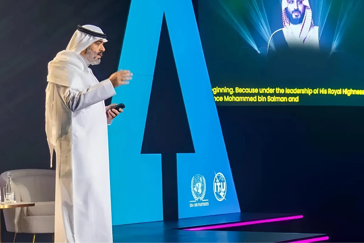 ما هو الذكاء الاصطناعي المتخصص في تحليل النصوص الدينية والفتاوى الشرعية؟