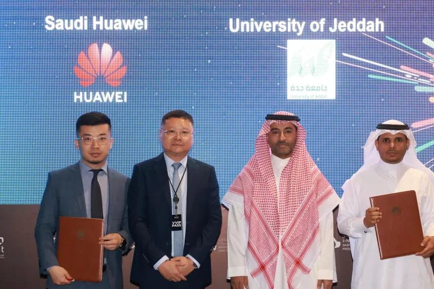 كيف تعمل الشراكات بين الجامعات السعودية وشركات التقنية العالمية؟