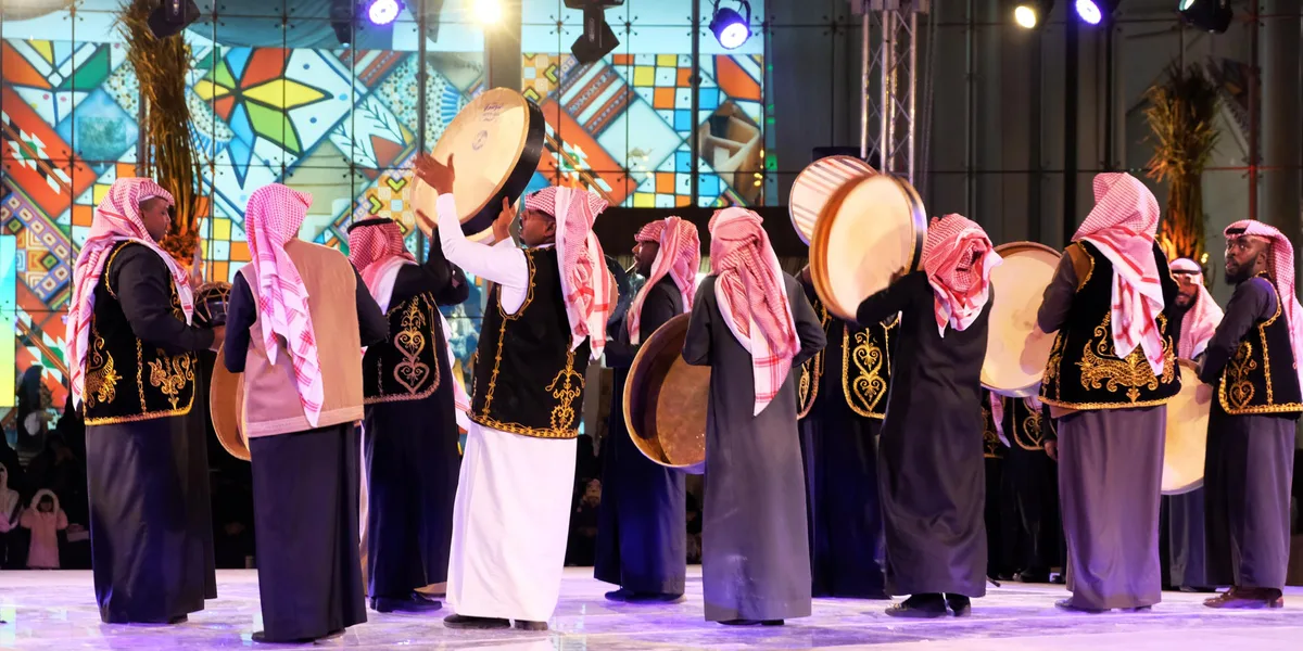 كيف تعيد الأصوات التقليدية تعريف المشهد الثقافي السعودي؟